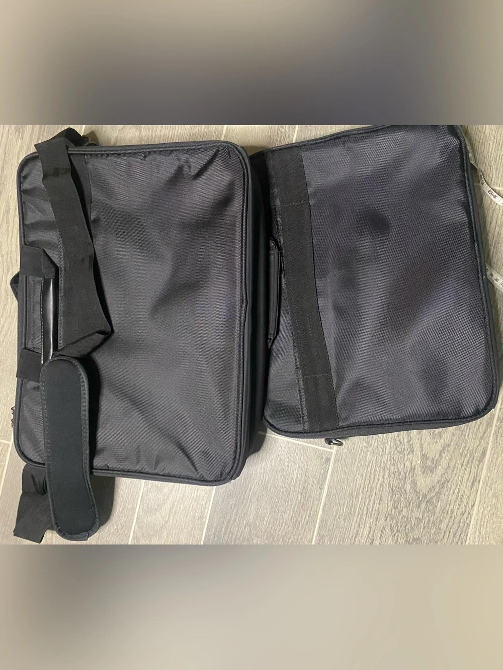 2 Dell Black Laptop Messenger Briefcase with Front Organizer